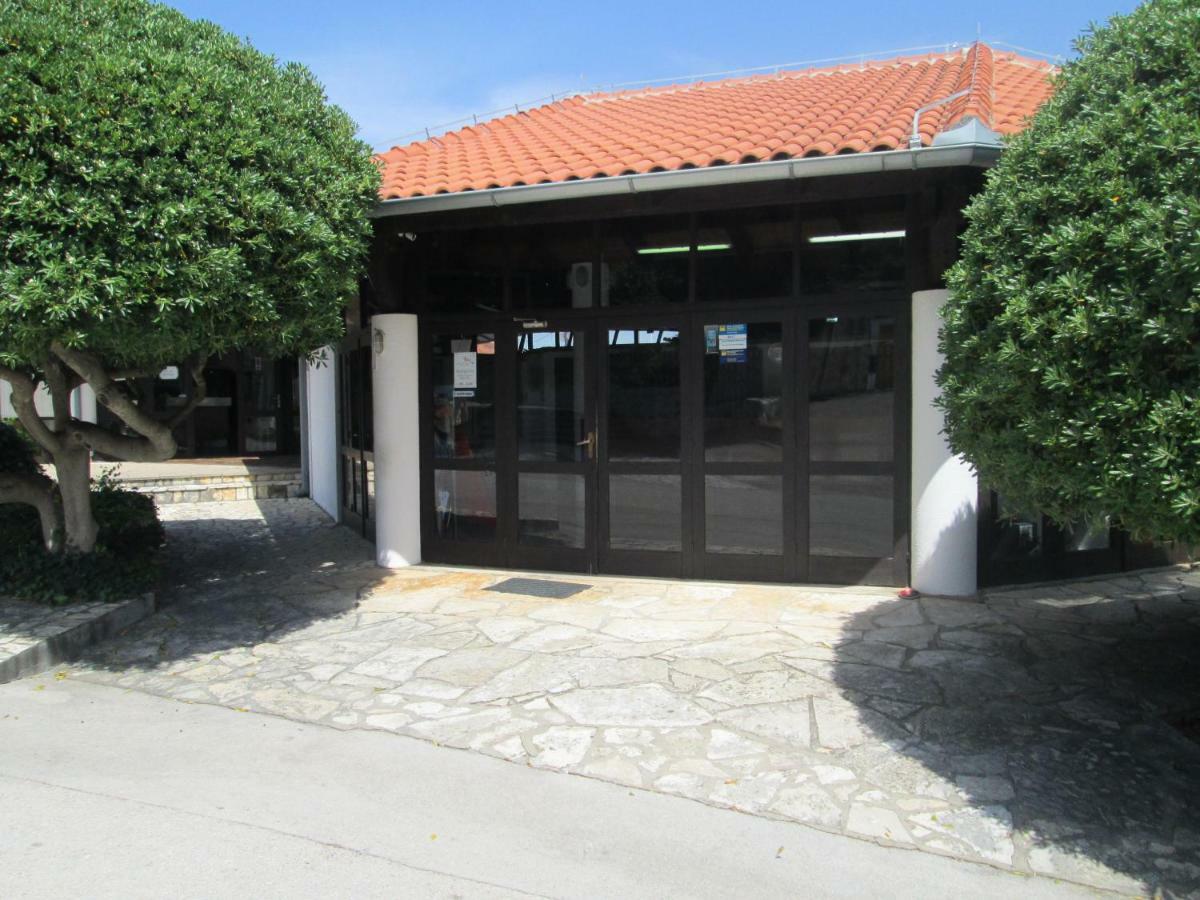 Mobile Home Pearl Of Murter Jezera Exterior foto
